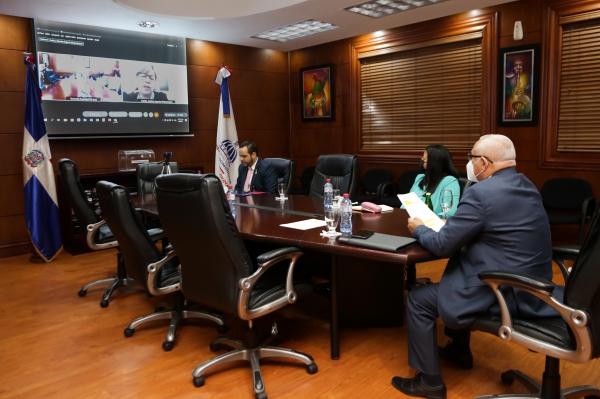 Tesorero Nacional realiza reunión con organismo internacional para continuar modernizando la institución.